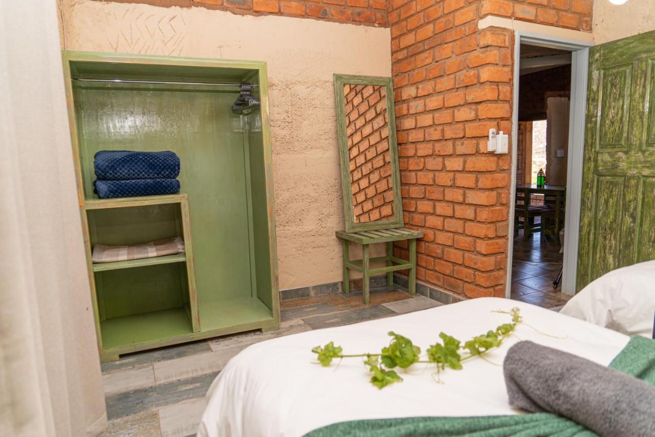 Otavi Vineyards Self-Catering & Camping Kültér fotó