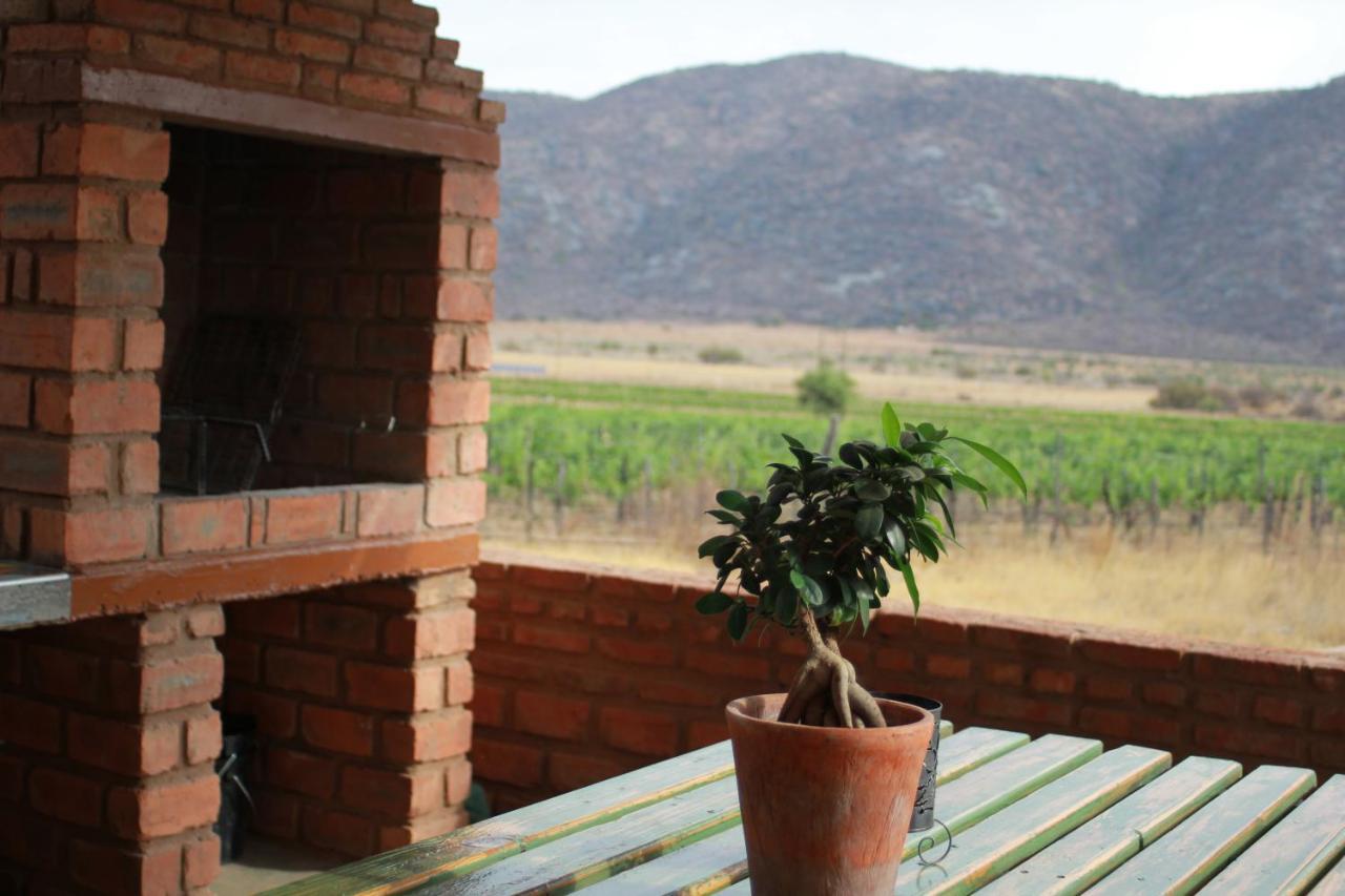 Otavi Vineyards Self-Catering & Camping Kültér fotó